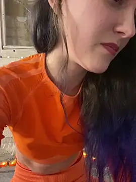 Erotic Synth Goddess online show from March 1, 4:50 pm