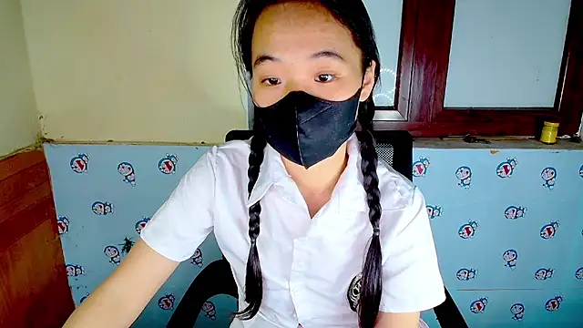   Saphia   online show from November 12, 4:05 pm