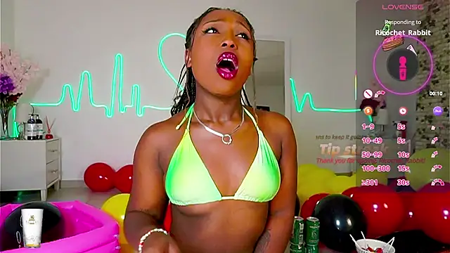 EmmaSanzz  online show from September 20, 12:03 pm