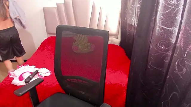 samantha  wilson online show from November 14, 4:18 pm