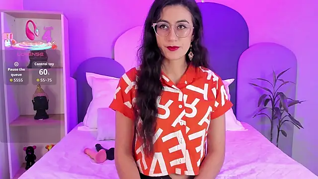 SophieGomez22 online show from November 7, 11:49 am