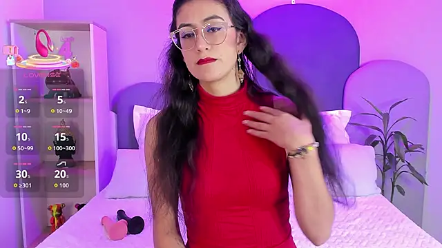 SophieGomez22 online show from November 20, 11:33 am