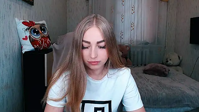  KittyBoo online show from September 23, 11:30 am