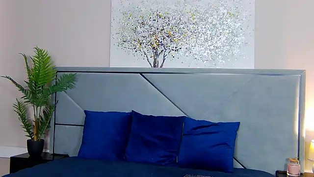 NicoleRosss online show from October 11, 11:14 am