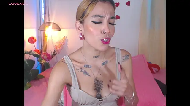 Veronicaa 2 online show from December 4, 11:05 pm