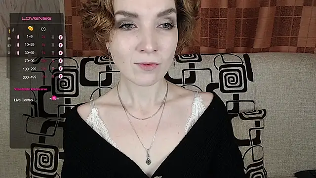 TinaWince online show from November 28, 4:48 am