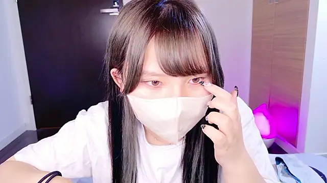 senachinnn online show from October 19, 8:49 am