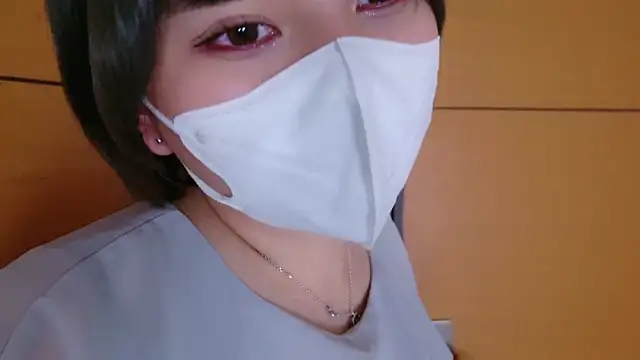 senachinnn online show from October 5, 8:52 am