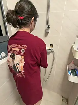 Snapshot of linko12334 chatting on October 8, 6:12 pm linko12334 online show from October 8, 6:12 pm