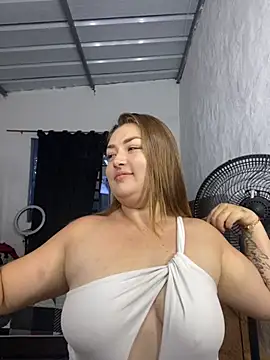 Snapshot of Sofia_Queen17 chatting on October 5, 10:53 am Sofia Queen17 online show from October 5, 10:53 am