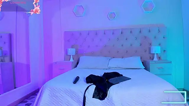 Agathaargent  online show from October 11, 7:46 am