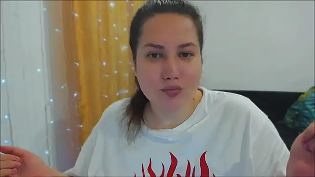 Snapshot of _madalexa_ chatting on October 27, 3:07 pm  madalexa  online show from October 27, 3:07 pm