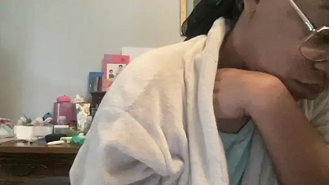 MommyConfident online show from November 24, 2:41 pm