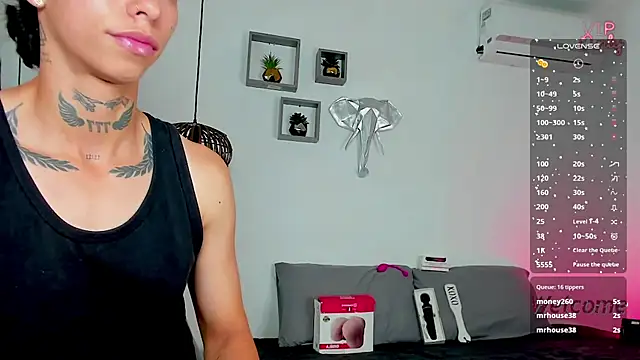 AmberAdams  online show from January 31, 7:11 pm