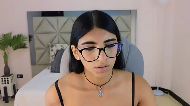 maiaa ruiz online show from November 18, 2:51 pm