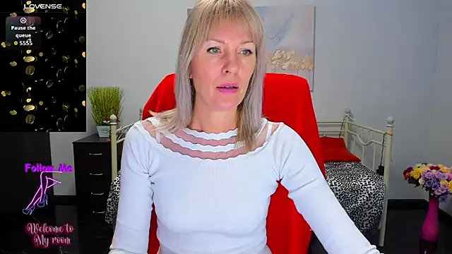 Anita Tayson online show from December 1, 7:45 am