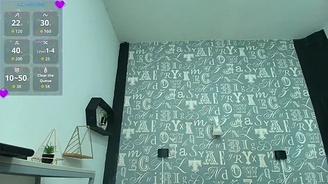 Lindsey8 online show from November 18, 12:28 pm