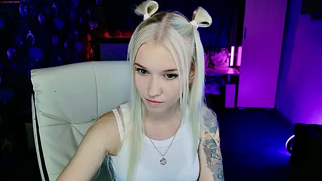 ShhhO O online show from September 9, 4:51 pm