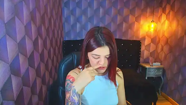 LiaHarryis online show from September 24, 7:13 pm