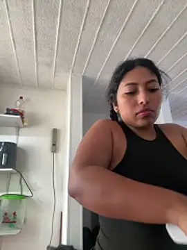 emmyjhonson07 online show from February 6, 3:37 pm