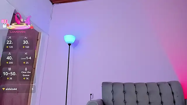 zoe6x online show from November 7, 3:06 pm