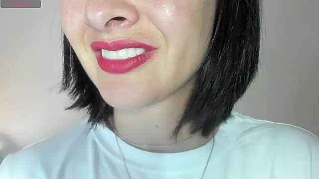 queen fetish online show from December 5, 2:18 pm