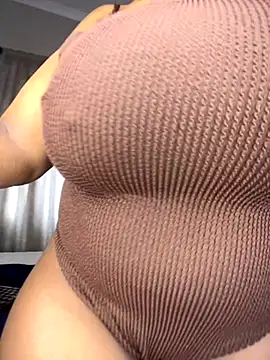 Bustygoddess32 online show from September 26, 5:49 am