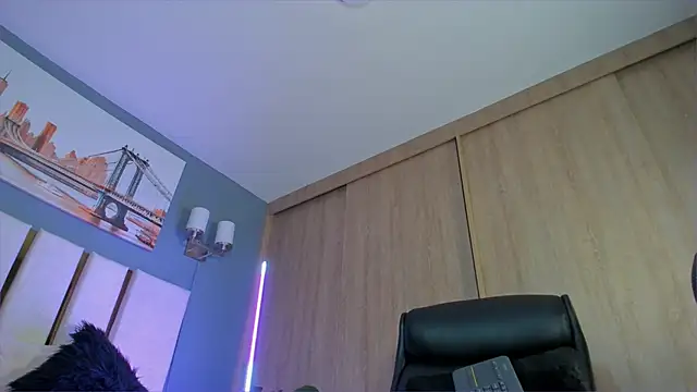 Bambi gurl online show from February 21, 2:12 am