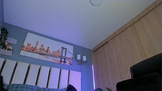 Bambi gurl online show from September 27, 12:51 am