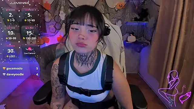 mia catt05 online show from November 2, 7:01 am