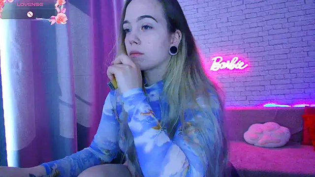 -Stacyy- online show from September 12, 5:08 am