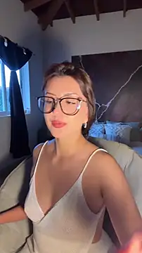 EmaSaenz online show from January 10, 10:14 pm