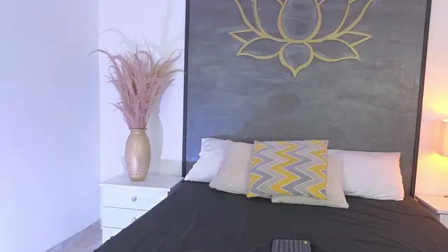 PamelaParrish online show from November 23, 12:29 pm