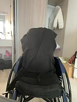 MiniSophiaa online show from January 10, 9:03 am