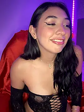 Snapshot of _Aura- chatting on October 2, 3:33 am  Aura- online show from October 2, 3:33 am