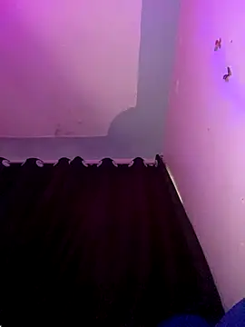 Cherrytowild online show from November 30, 5:33 am