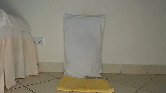 Perqueen online show from October 15, 8:00 pm