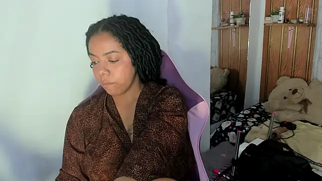 Alika01 online show from January 6, 5:38 pm