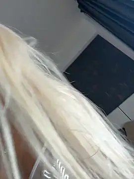 Angel-Barbie online show from February 3, 1:05 am