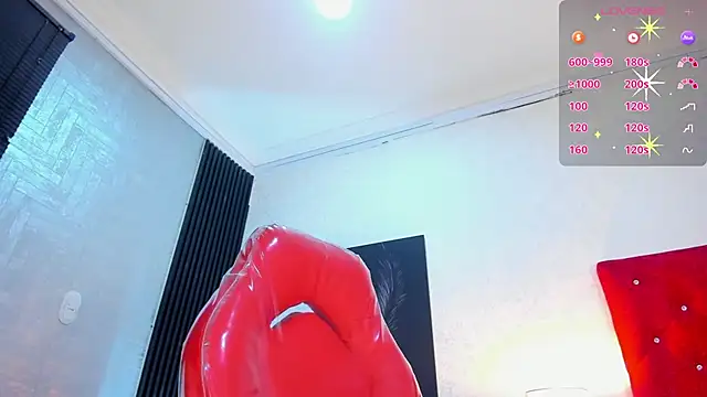 paulinasaeEnz online show from February 18, 1:32 pm