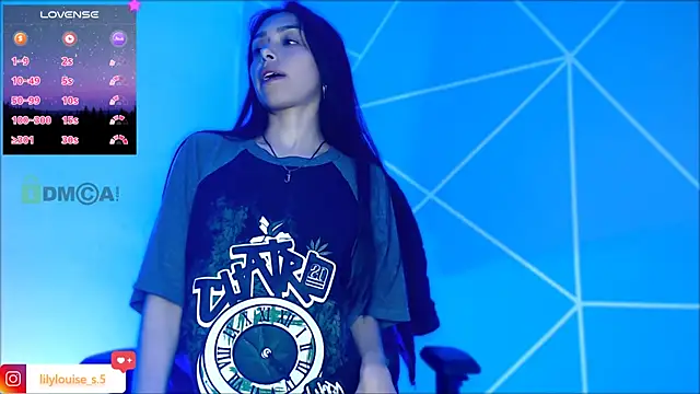 lilylouisee online show from December 22, 2:47 am