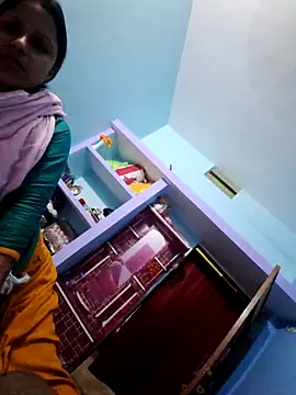 Crezy-Queen01 online show from October 7, 12:53 pm