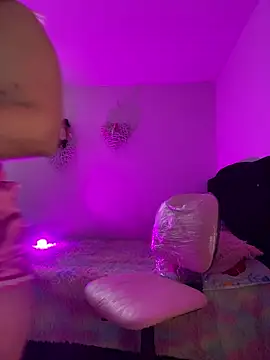 little tifanny82 online show from December 19, 2:20 pm