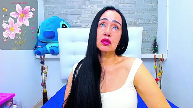 HorniestMilf online show from October 29, 10:56 pm