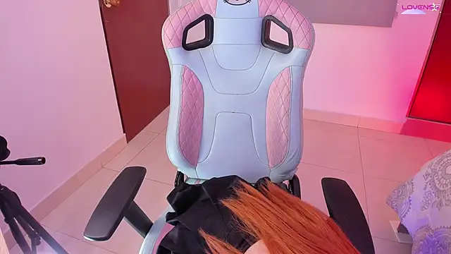 Eyleen 24 online show from December 17, 11:31 pm