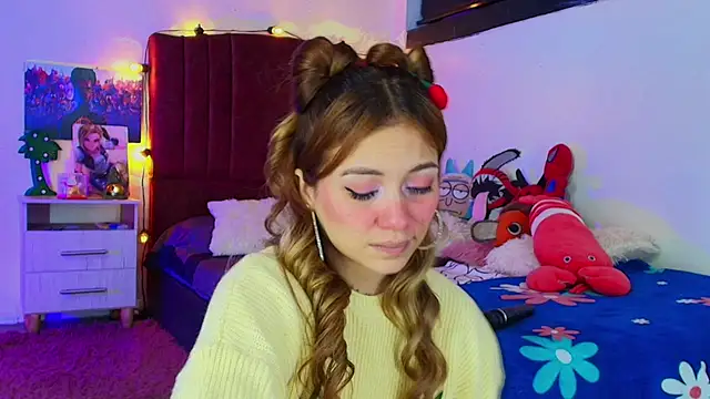 alisson zafiro  online show from October 11, 3:55 am