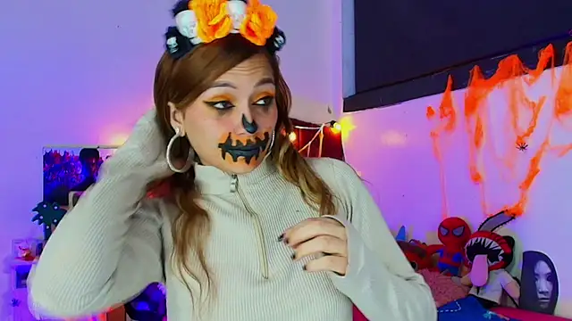 alisson zafiro  online show from October 28, 3:34 am