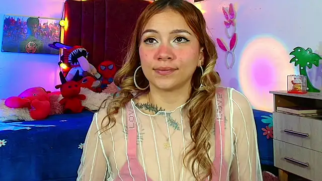 alisson zafiro  online show from September 12, 3:07 am