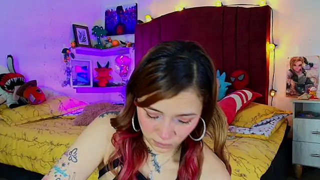 alisson zafiro  online show from November 27, 3:20 am