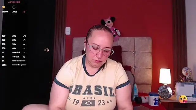 Snapshot of Natasha26_ chatting on October 21, 7:18 pm Natasha26 online show from October 21, 7:18 pm